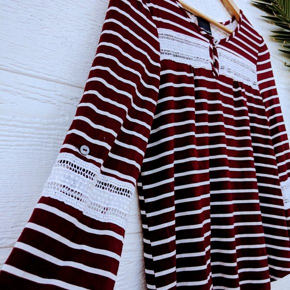 Red and white Striped Top with Lace - Picture 5 of 8